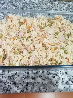 Una foto de Arroz tres delicias