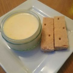 A picture of Lemon Posset.