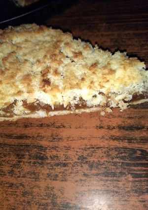 Una foto de Tarta de coco y dulce de leche