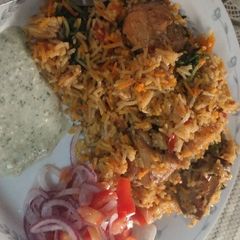 A picture of Chicken yakhni pulao 🍚.