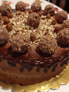 Tojás és tejmentes Ferrero torta, sütés nélkül recept fotója