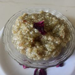 A picture of Bottle gourd halwa.