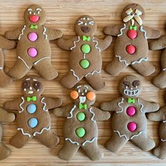 A picture of Gingerbread Men.