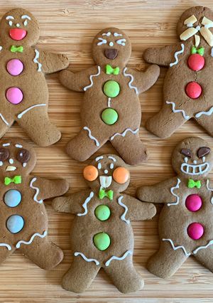 A picture of Gingerbread Men.