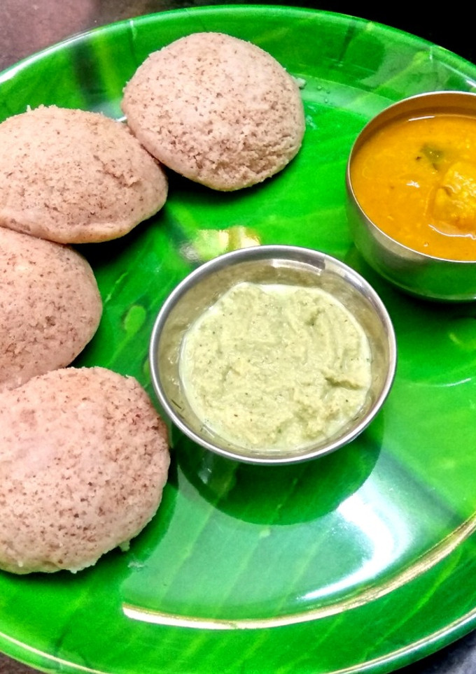 {கவுனி அரிசி இட்லி} செய்முறை முக்கிய புகைப்படம்