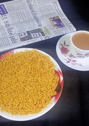 આલુ સેવ (Aloo Sev Recipe In Gujarati) રેસીપી મુખ્ય ફોટો