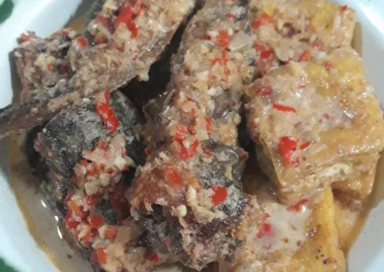 Lele Goreng Kuah Santan