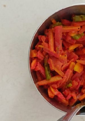 ગાજર નો સંભારો (Gajar Sambharo Recipe In Gujarati) રેસીપી મુખ્ય ફોટો