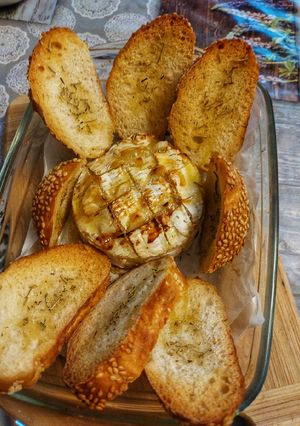 Фото Запечений камамбер🧄.