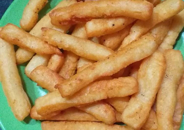 Bagaimana Menyiapkan Potato Cheese Stick, Enak