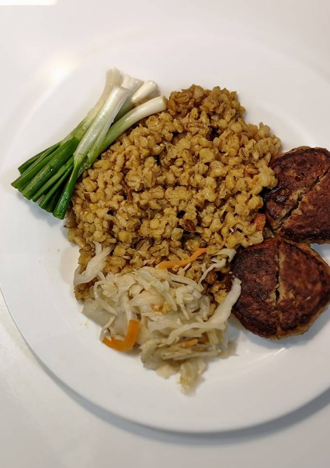 Перлова каша з гречаниками