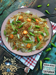Foto resep Bihun Beras Goreng Sayuran & Bakso