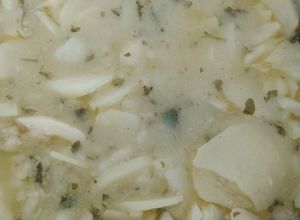 Una foto de Patatas en salsa verde