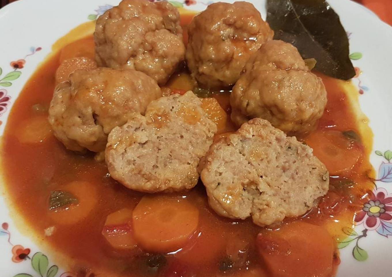 Albóndigas en salsa exprés