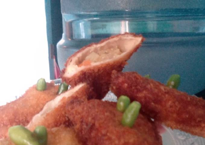 Ternyata begini loh! Resep membuat Roti tawar risol ragout sayuran yang gurih