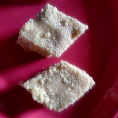 A picture of Peanut Burfi.