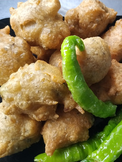 ડુંગળી ના ભજીયા (Dungli Bhajiya Recipe In Gujarati) રેસીપી મુખ્ય ફોટો
