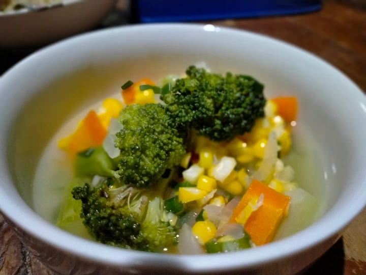 Langkah Gampang Membikin Resep Sup campur pelangi yang Enak Banget Anti Ribet, Menggugah Selera