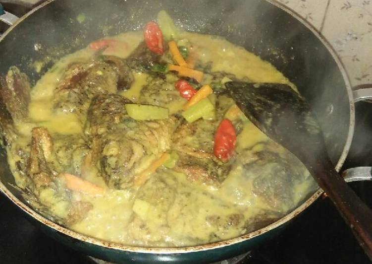 Bahan-bahan Ikan Mujair bumbu acar yang lezat Untuk Jualan