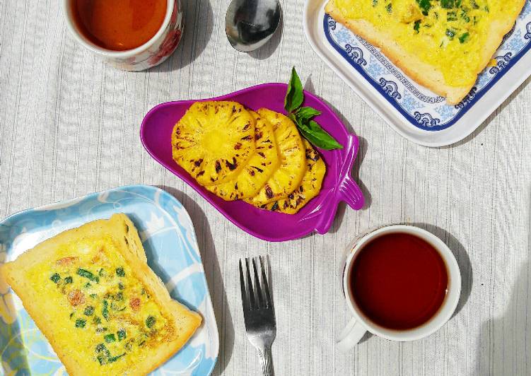 Resep French Toast Omelette in a Hole (Omlet Roti Perancis Dilubang) Anti Gagal