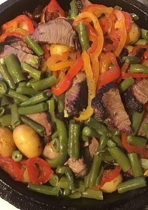 A picture of California Farm Meat and Sweet Peppers Dinner.