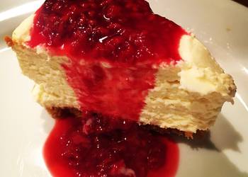 Latest Recipe Simple White Chocolate Cheesecake with Raspberry Sauce Practical Delicious Latest Recipe Simple White Chocolate Cheesecake with Raspberry Sauce Practical Delicious