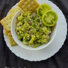 A picture of Green Salsa.