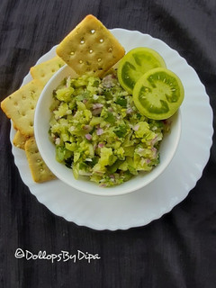 A picture of Green Salsa.