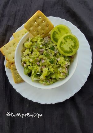A picture of Green Salsa.