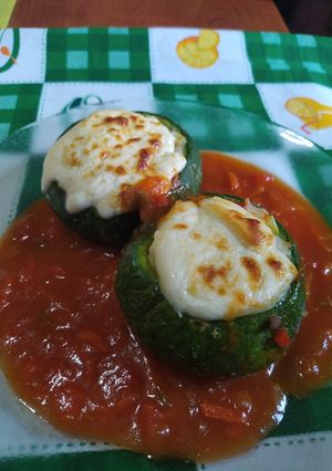 Una foto de Zapallitos rellenos