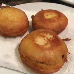 A picture of Fried Oreos and pancakes 🥞.
