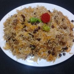 A picture of Chicken n chickpea biryani.