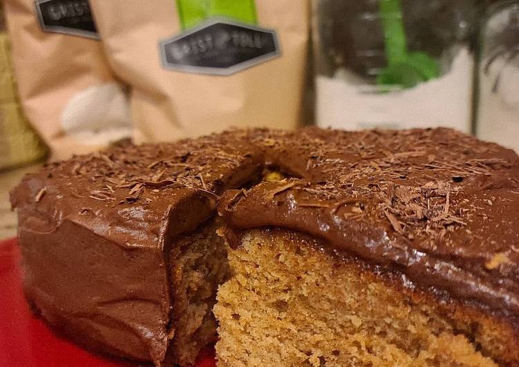 Simple Way to Prepare Quick Whole Wheat Vanilla Cake with Chocolate Frosting