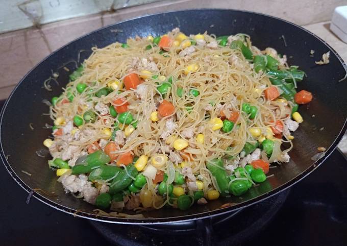 Resep Ragout Ayam Sayuran Bihun Oleh Isnawati Cookpad