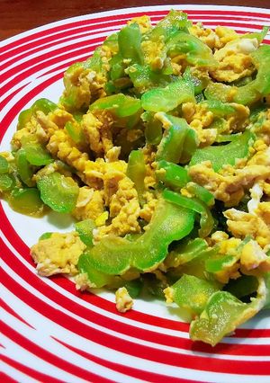 A picture of 苦瓜炒蛋 STIR FRY BITTER GOURD WITH EGGS.
