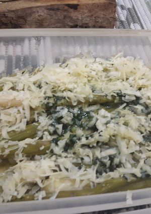 Una foto de Espárragos a la manteca