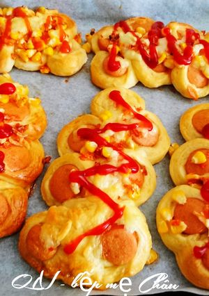 Hình của món Bánh mì xúc xích phô mai.