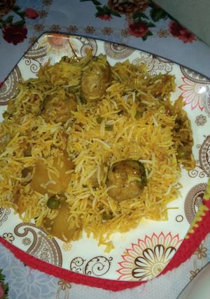 A picture of Kofta biryani.
