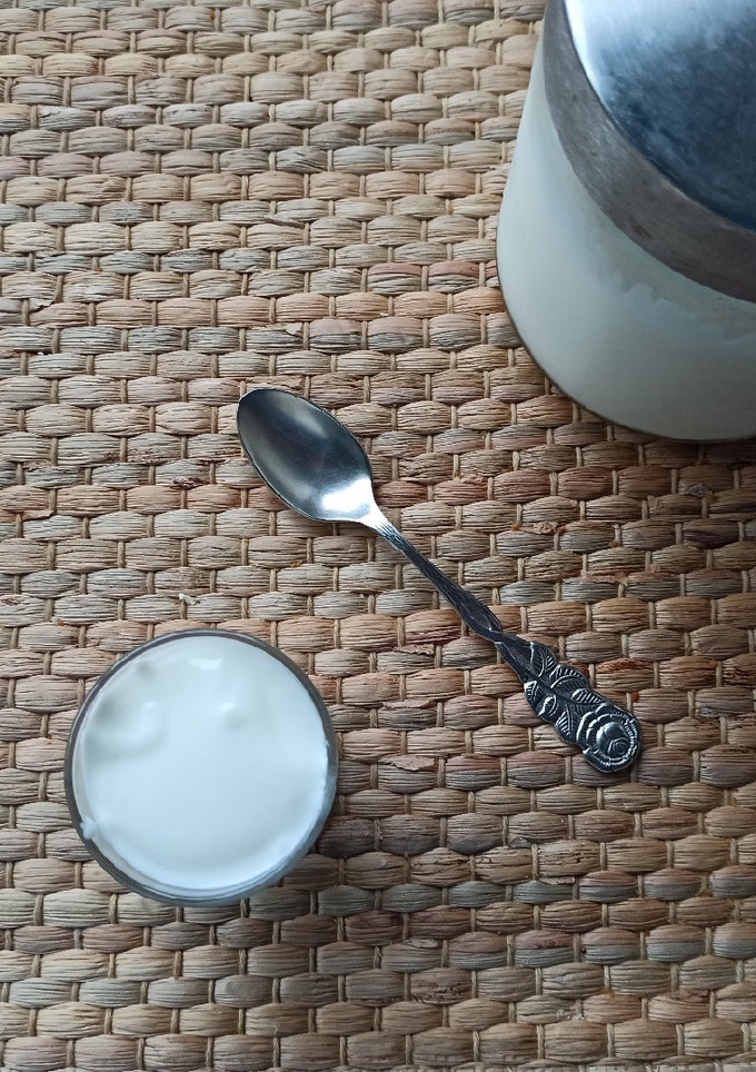 Una foto de Yogur natural casero sin yogurtera. Fermentación en termo