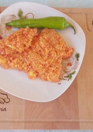 O poză a rețetei Omletă cu roșii și brânză feta.