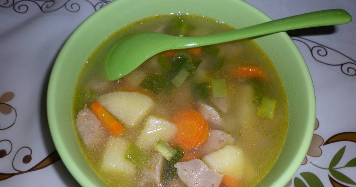 Resep Sop Kentang Bakso oleh Selly Kahuluge - Cookpad