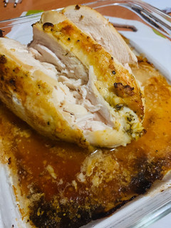 Una foto de Pollo al horno grez