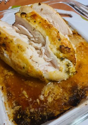 Una foto de Pollo al horno grez