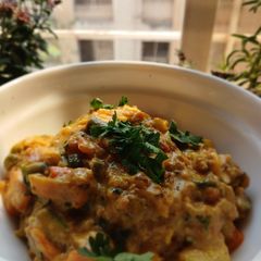 A picture of Vegetable PANEER masrrom CURRY.