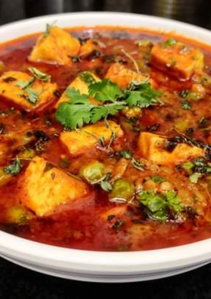 A picture of Mutter Paneer.