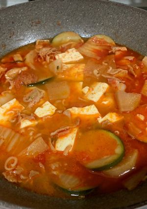 Foto resep Kimchi Jjigae/Soup