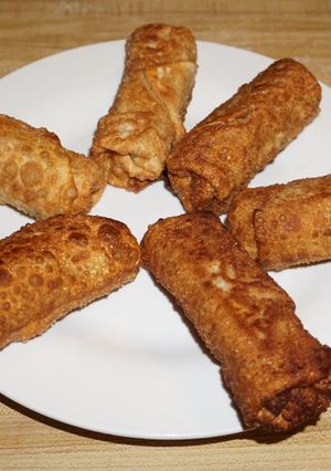 A picture of Kanikama (Imitation Crab) Spring Rolls.