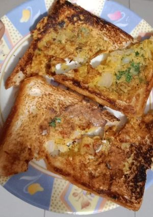 A picture of Gram flour bread sandwich.