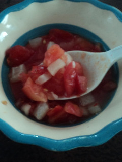 Una foto de Salsa de jitomate cocido y pico de gallo