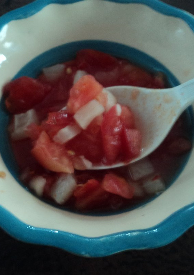 Una foto de Salsa de jitomate cocido y pico de gallo